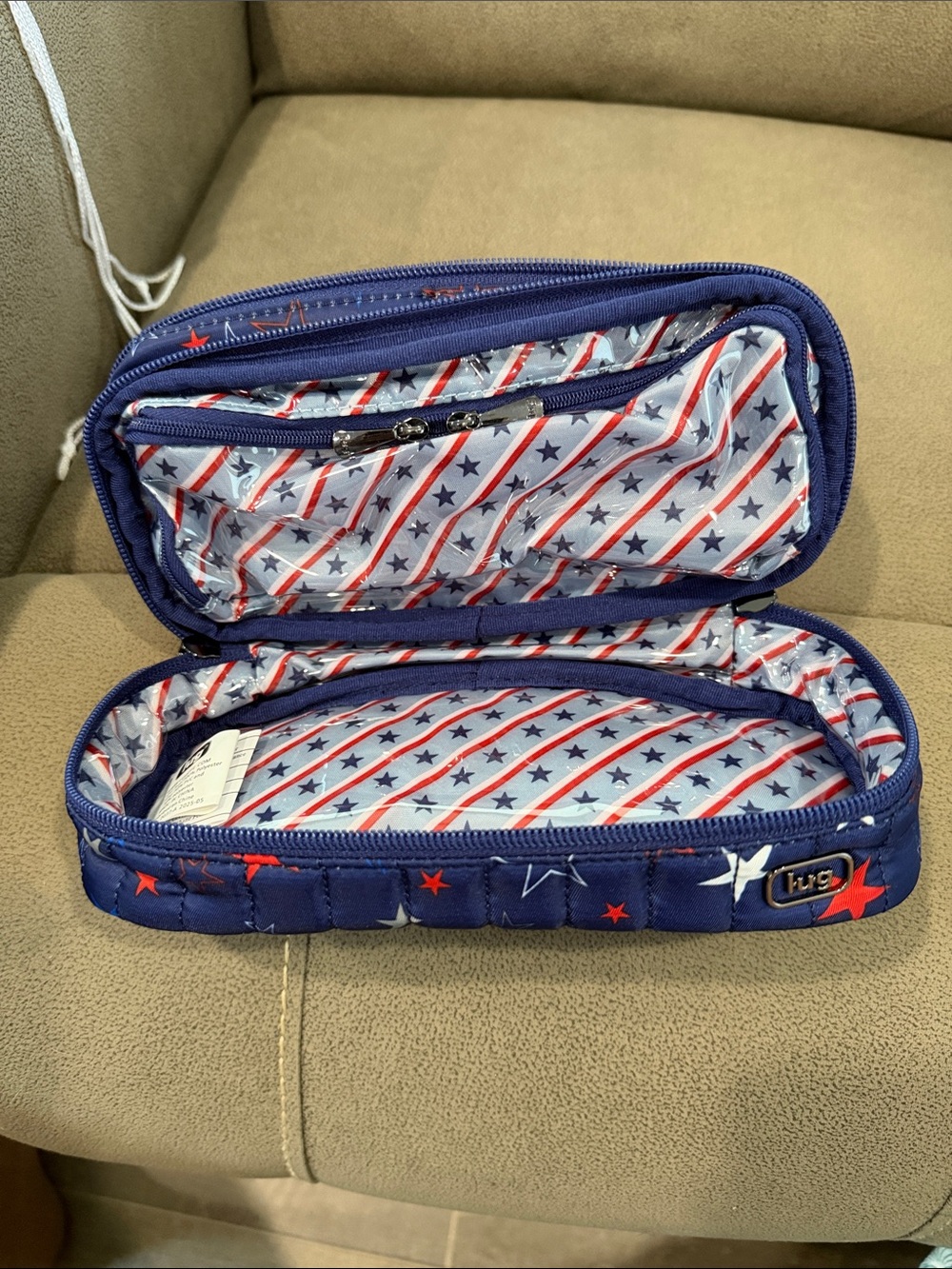 Lug Star-Spangled Banner double-decker cosmetic case new with tags - Picture 4 of 4